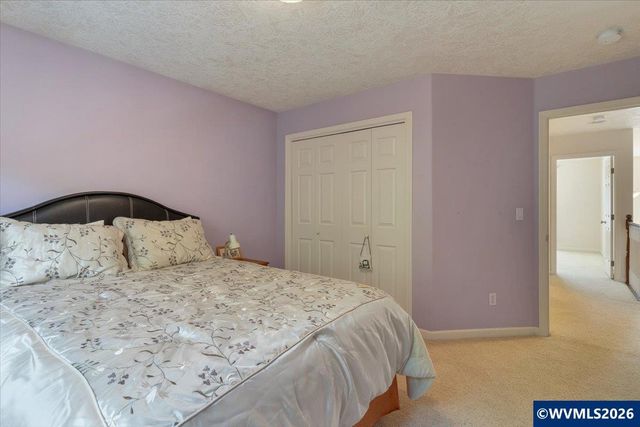 531 Inverness Dr SE, Salem, OR 97306