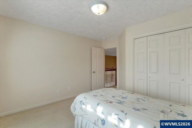 531 Inverness Dr SE, Salem, OR 97306