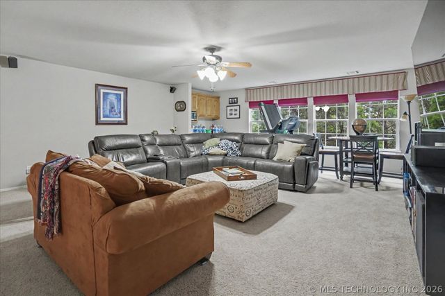 18409 E 101st Place North, Owasso, OK 74055