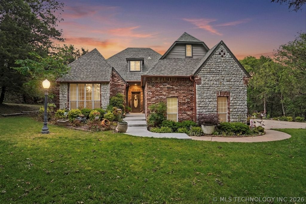 18409 E 101st Place North, Owasso, OK 74055