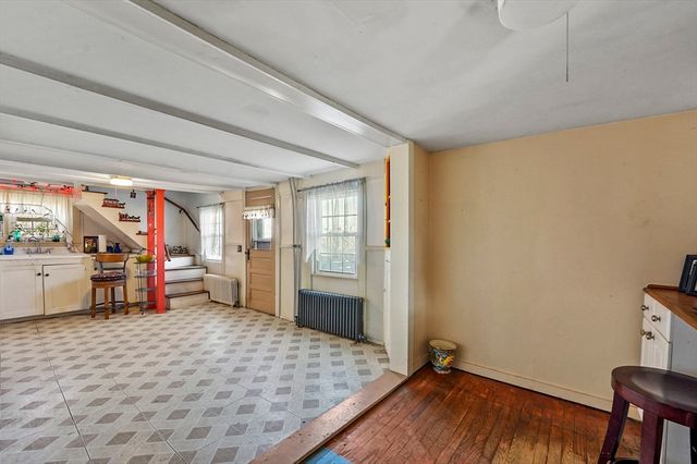 15 Eagle Hill Rd, Ipswich, MA 01938