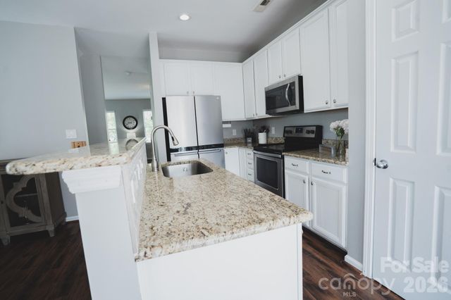 7051 Brighton Park Drive, Charlotte, NC 28227