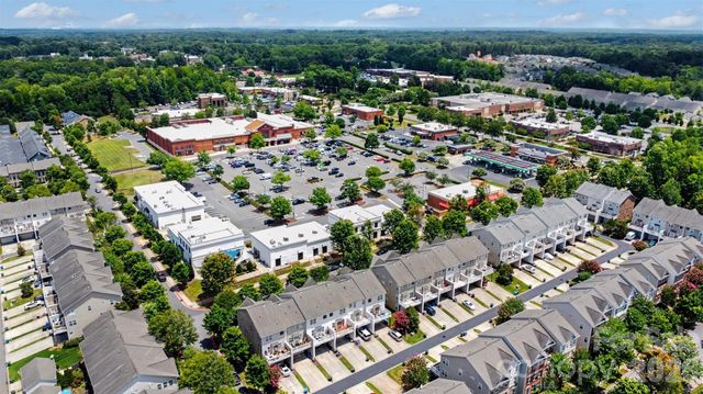 7051 Brighton Park Drive, Charlotte, NC 28227
