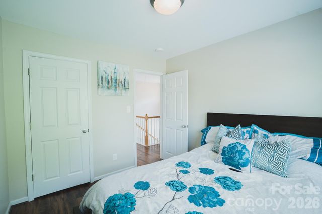 7051 Brighton Park Drive, Charlotte, NC 28227