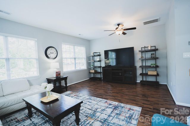 7051 Brighton Park Drive, Charlotte, NC 28227