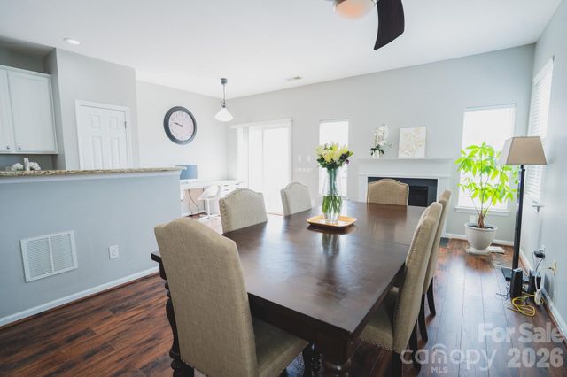 7051 Brighton Park Drive, Charlotte, NC 28227