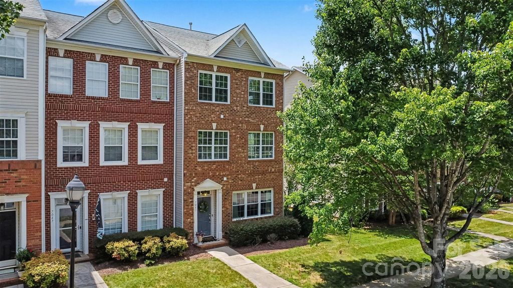 7051 Brighton Park Drive, Charlotte, NC 28227