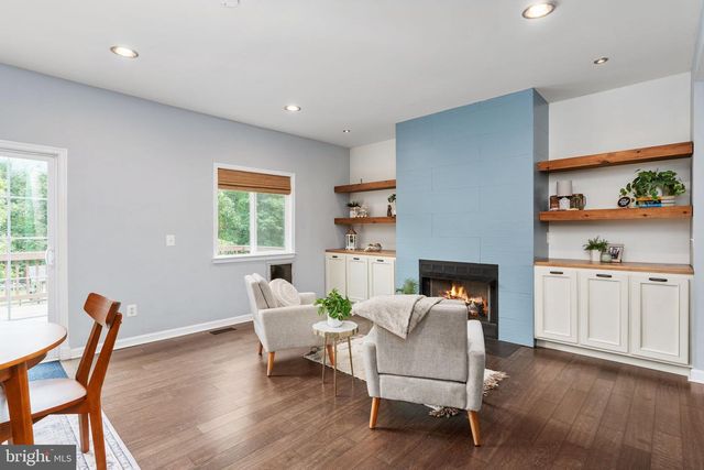 60 RIVER FALLS RD, Fredericksburg, VA 22406