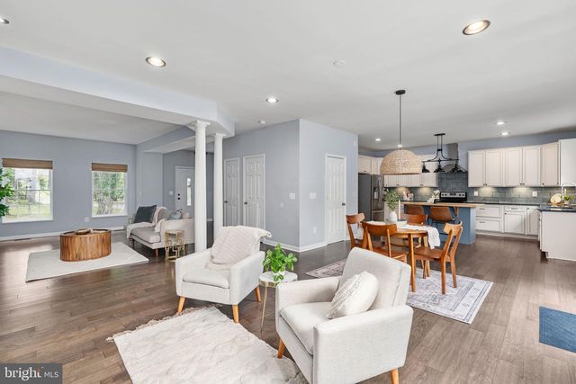 60 RIVER FALLS RD, Fredericksburg, VA 22406