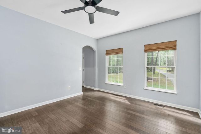 60 RIVER FALLS RD, Fredericksburg, VA 22406