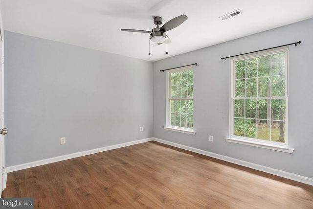 60 RIVER FALLS RD, Fredericksburg, VA 22406