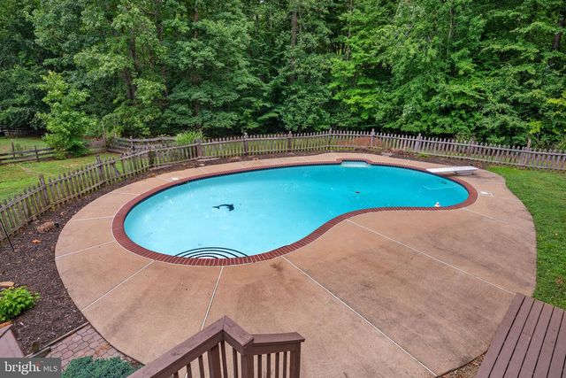 60 RIVER FALLS RD, Fredericksburg, VA 22406