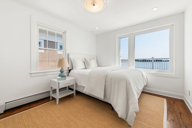 22 Ocean Drive North, Stamford, CT 06902