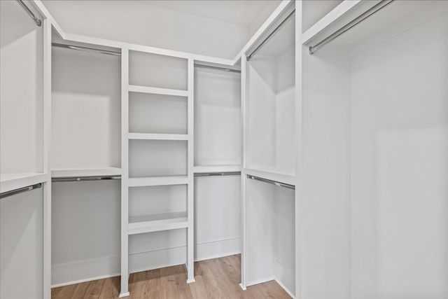 321 Old Shackle Island Rd, Hendersonville, TN 37075