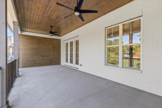 321 Old Shackle Island Rd, Hendersonville, TN 37075