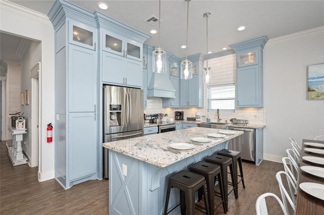 997 S Redfish Street, Crystal Beach, TX 77650