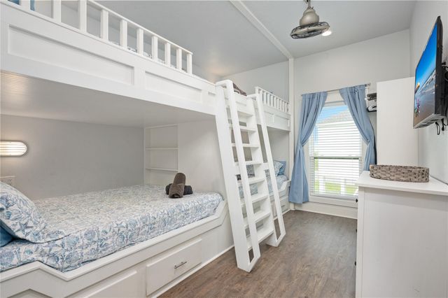 997 S Redfish Street, Crystal Beach, TX 77650