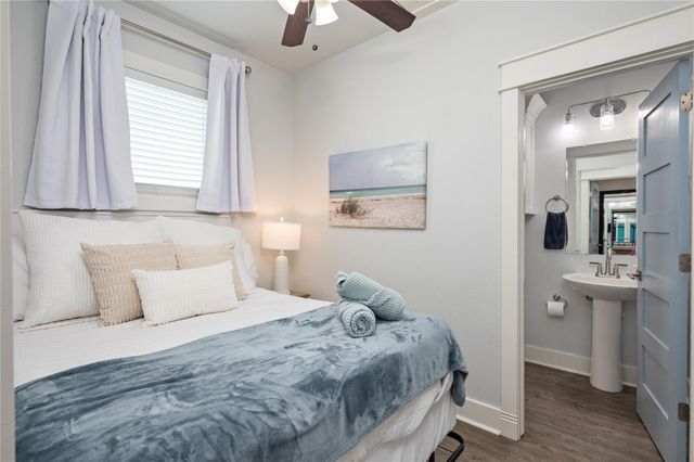 997 S Redfish Street, Crystal Beach, TX 77650