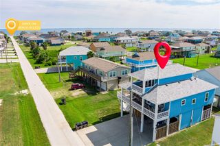 997 S Redfish Street, Crystal Beach, TX 77650
