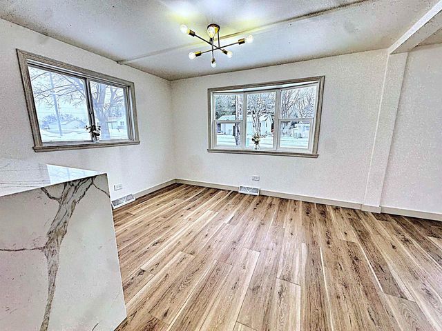 1100 W 10TH STREET, Kaukauna, WI 54130