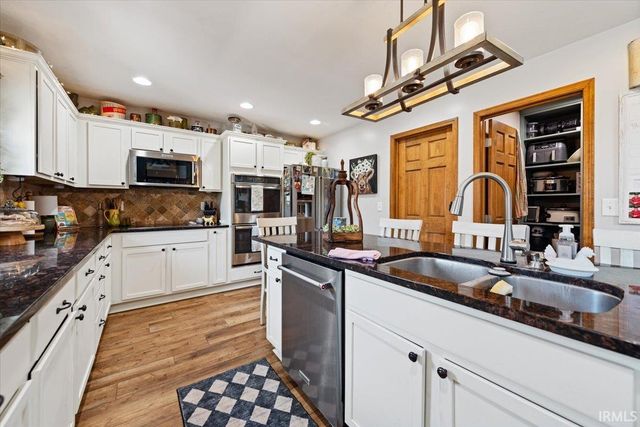 6658 N Memering Road, Bicknell, IN 47512