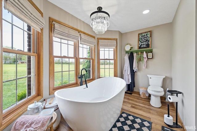 6658 N Memering Road, Bicknell, IN 47512