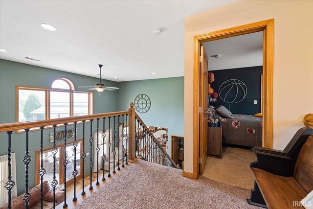 6658 N Memering Road, Bicknell, IN 47512