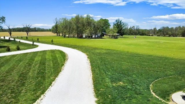 6658 N Memering Road, Bicknell, IN 47512