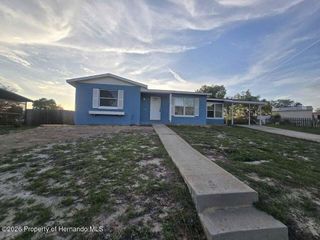 513 Hollyhock Lane, Spring Hill, FL 34606