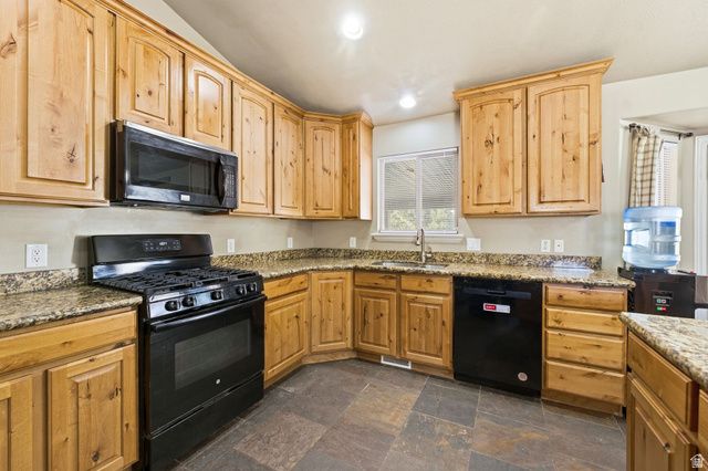 11178 S VIA BONITO DR, South Jordan, UT 84095