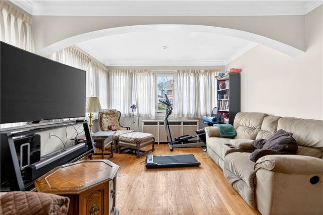 207 S Braddock Ave, Point Breeze, PA 15221