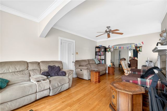 207 S Braddock Ave, Point Breeze, PA 15221