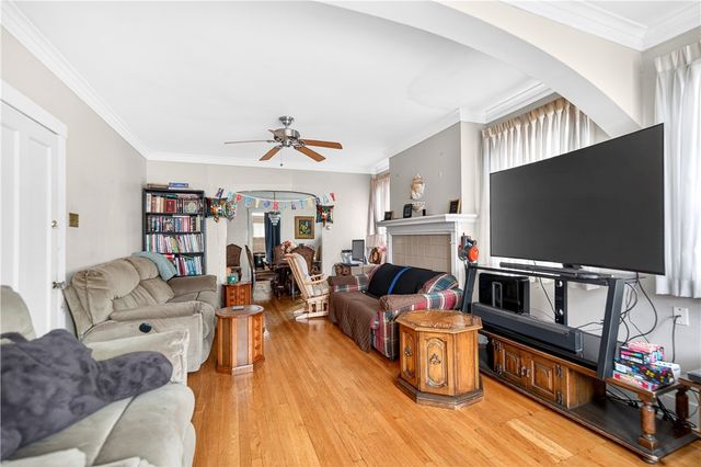 207 S Braddock Ave, Point Breeze, PA 15221