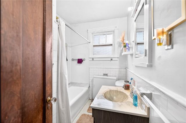 207 S Braddock Ave, Point Breeze, PA 15221