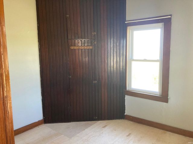 8965 E US Highway 50, Cannelburg, IN 47519