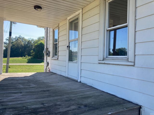 8965 E US Highway 50, Cannelburg, IN 47519