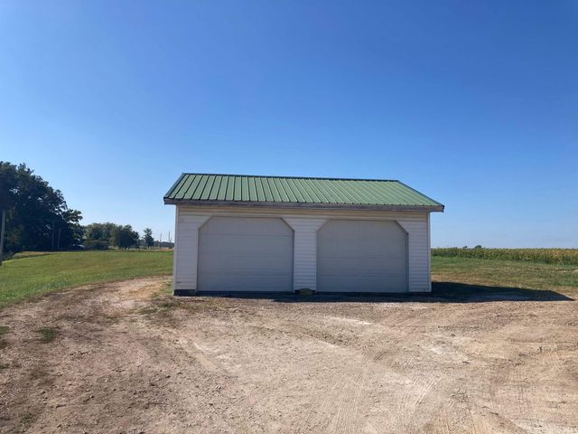 8965 E US Highway 50, Cannelburg, IN 47519