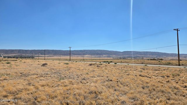 70th St West & Ave J10, Lancaster, CA 93536