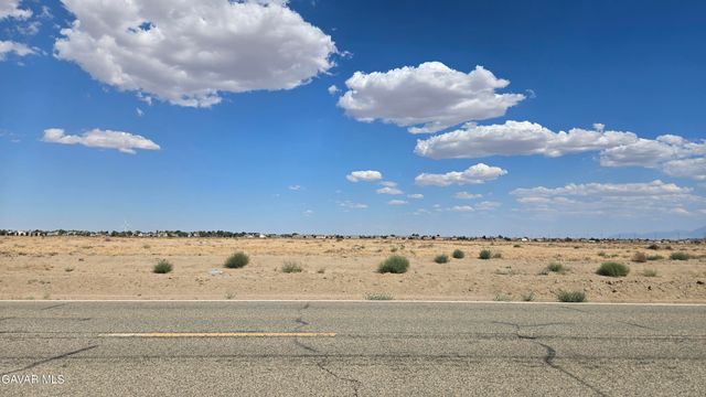 70th St West & Ave J10, Lancaster, CA 93536