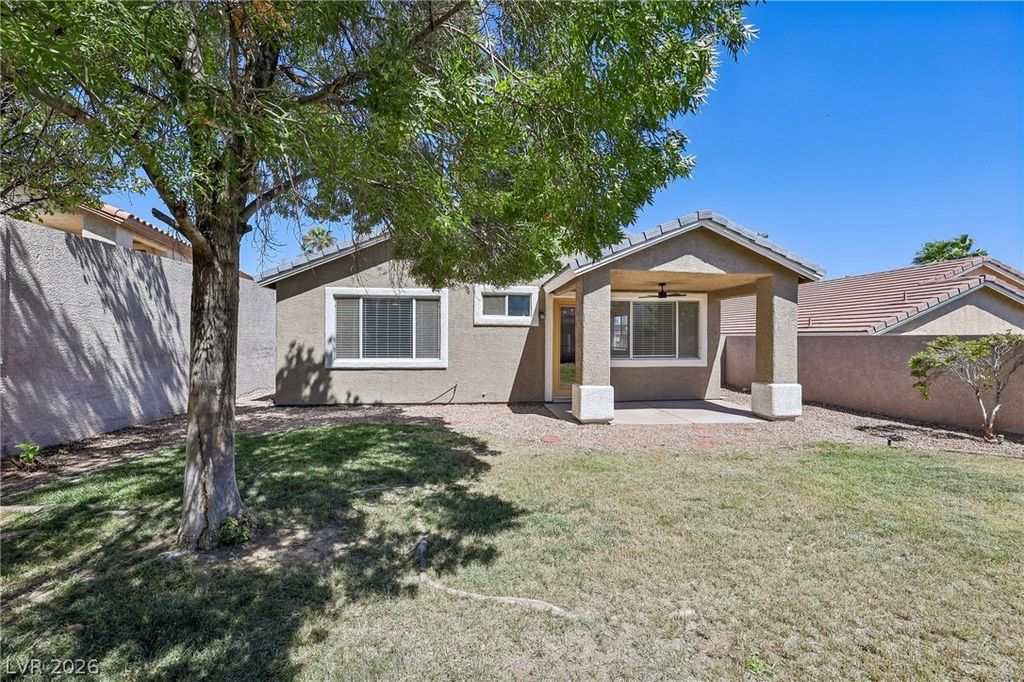 10669 Oak Crest Avenue, Las Vegas, NV 89144 — photo 5