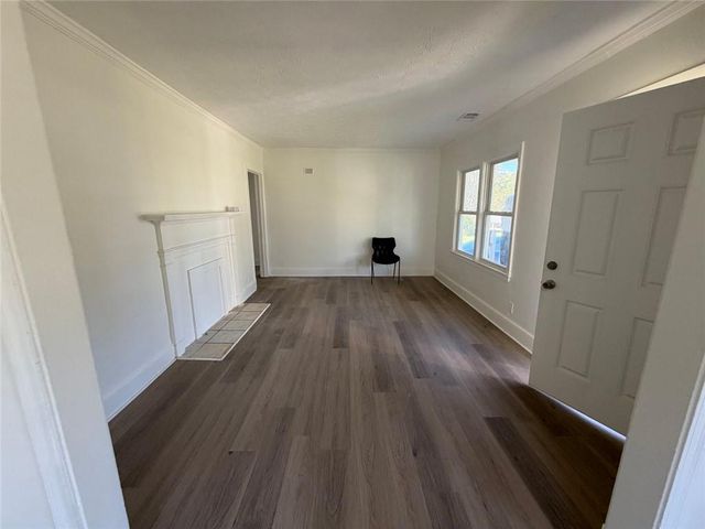 952 Estes Drive SW, Atlanta, GA 30310