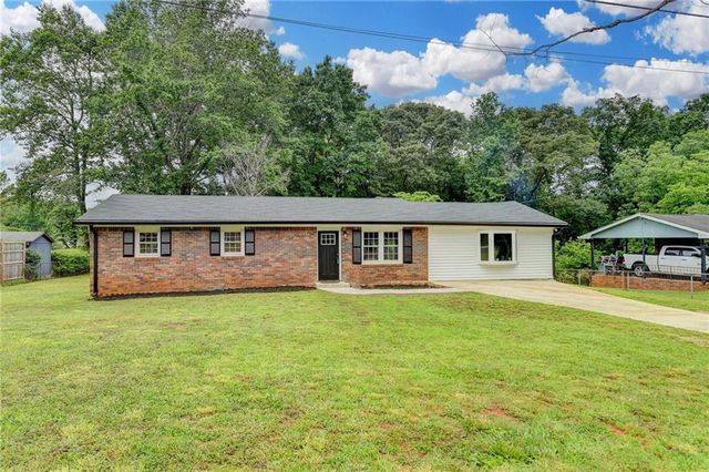 3799 Sweetbriar Circle, Lithia Springs, GA 30122