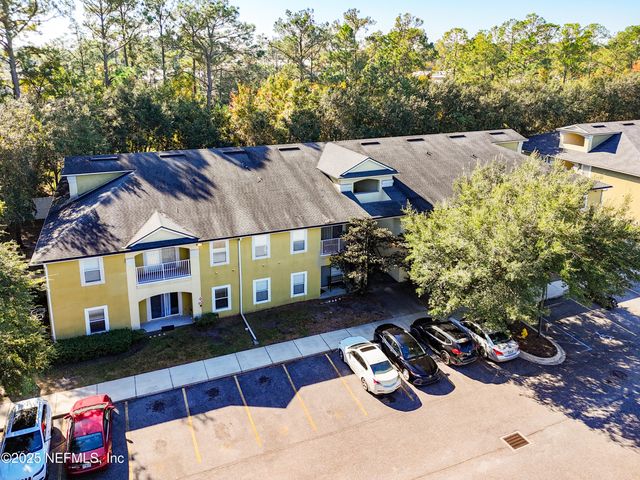 3690 KIRKPATRICK Circle 7-3, Jacksonville, FL 32210