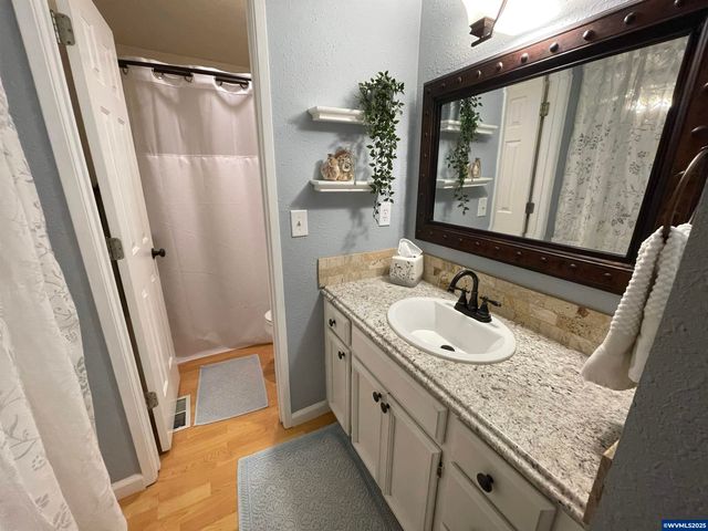 712 Max Ct N, Keizer, OR 97303