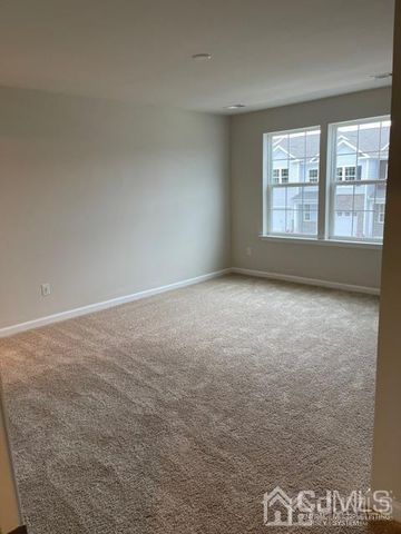 88 Peregrine Way, Burlington Twp, NJ 08016