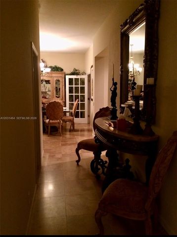 748 Tulip Circle, Weston, FL 33327