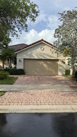 748 Tulip Circle, Weston, FL 33327