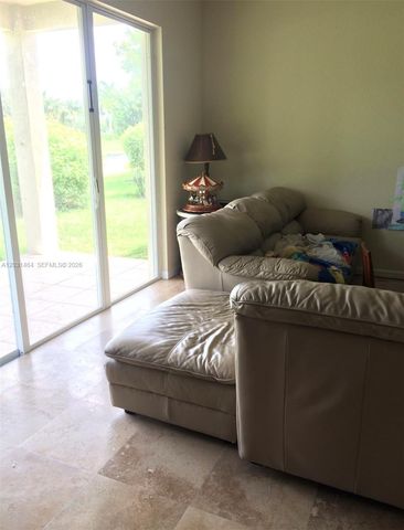 748 Tulip Circle, Weston, FL 33327