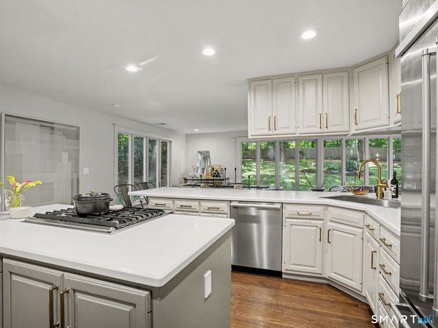 101 Studio Road, Stamford, CT 06903