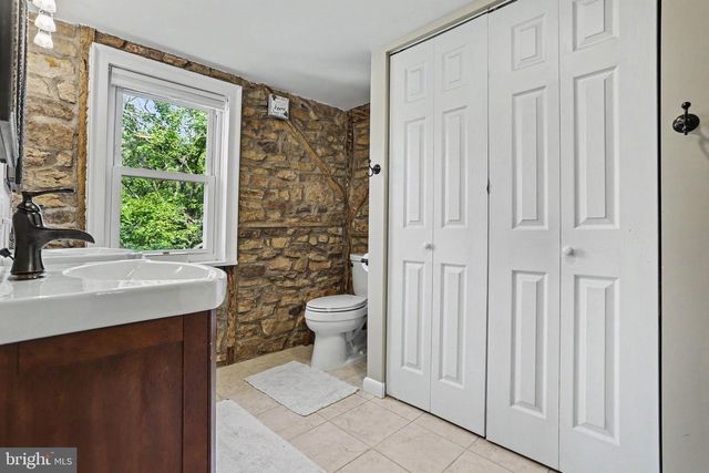 4091 WREN RD, Thomasville, PA 17364